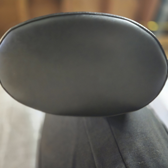 Michael Kors Black Leather Bucket Bag with Gold Chain - Picture 7 of 9